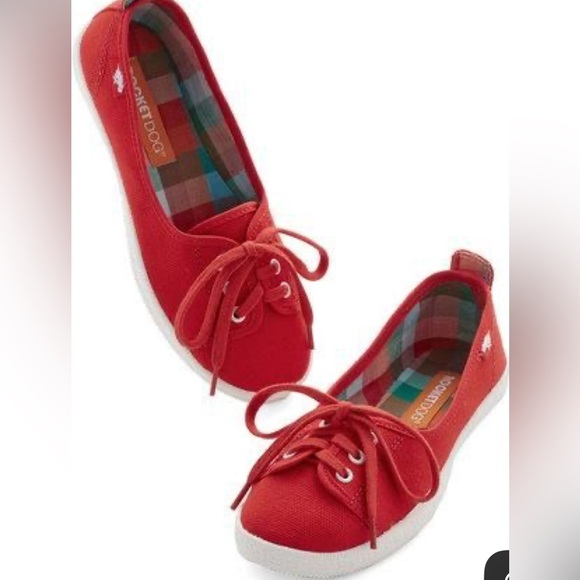 ROCKET DOG WOMENS FLATS SHOES IN RED preloved but like new condition. In size 8 - Picture 10 of 10